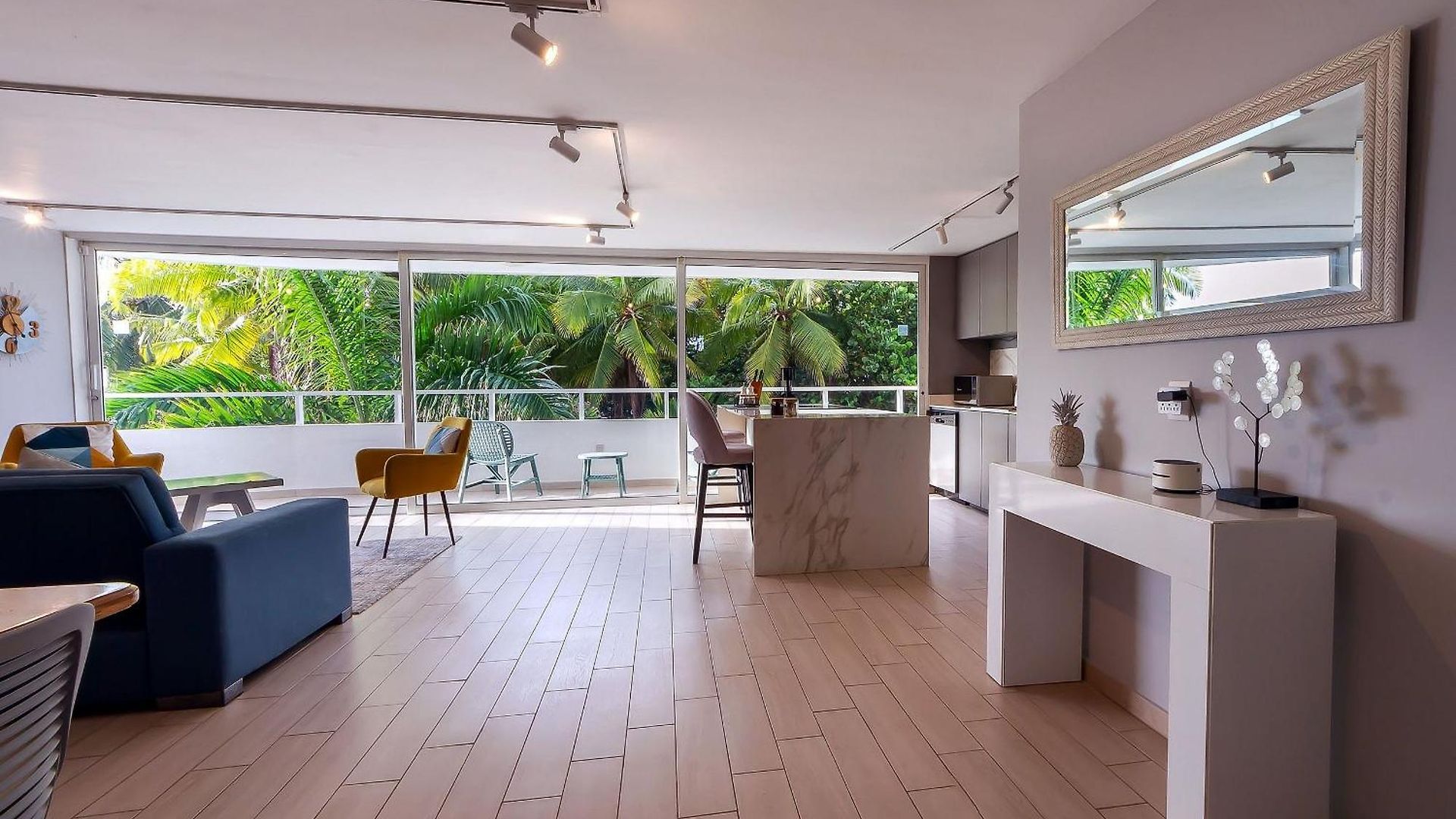 Apartamento U-go Edificio Faro En El Laguito,