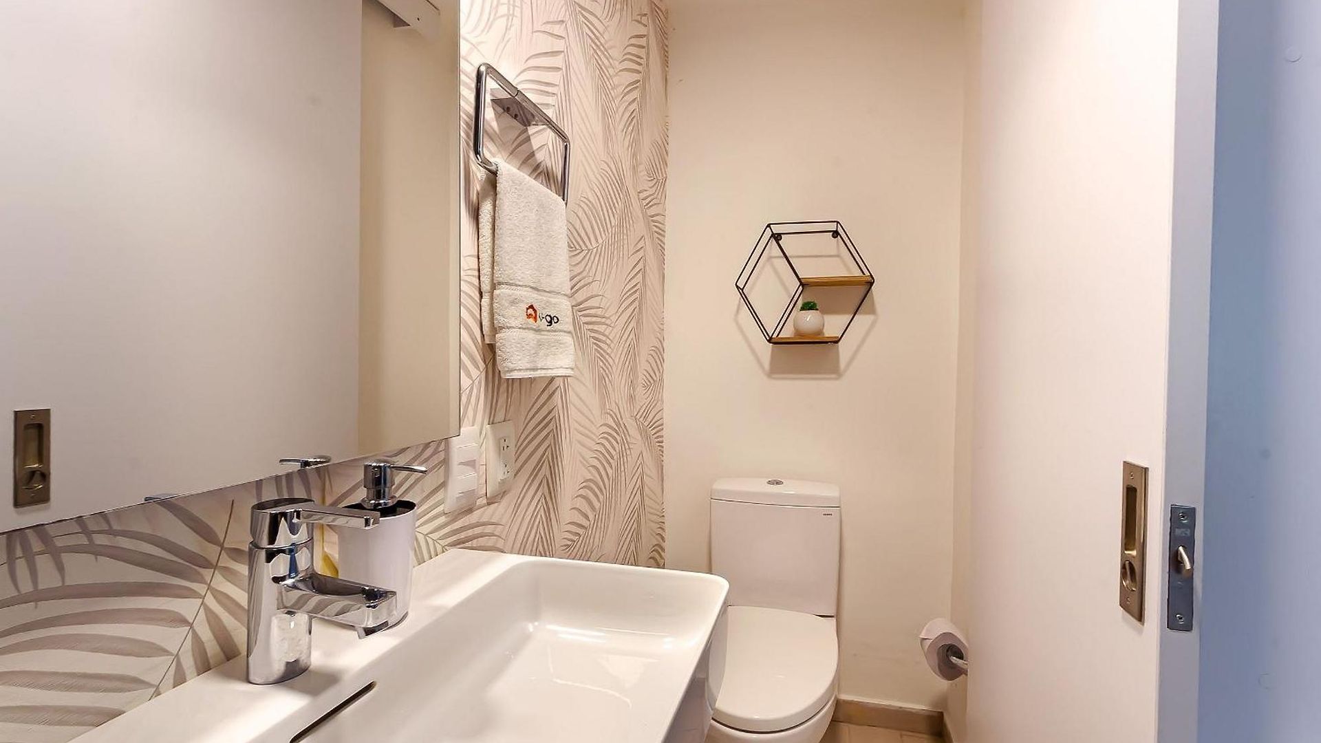 U-go Edificio Faro En El Laguito, Apartamento
