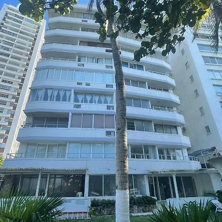 U-go Edificio Faro En El Laguito, Apartamento