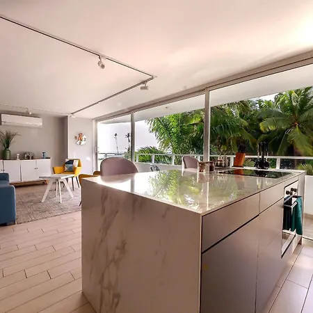 Apartment Edificio Faro En El Laguito, *