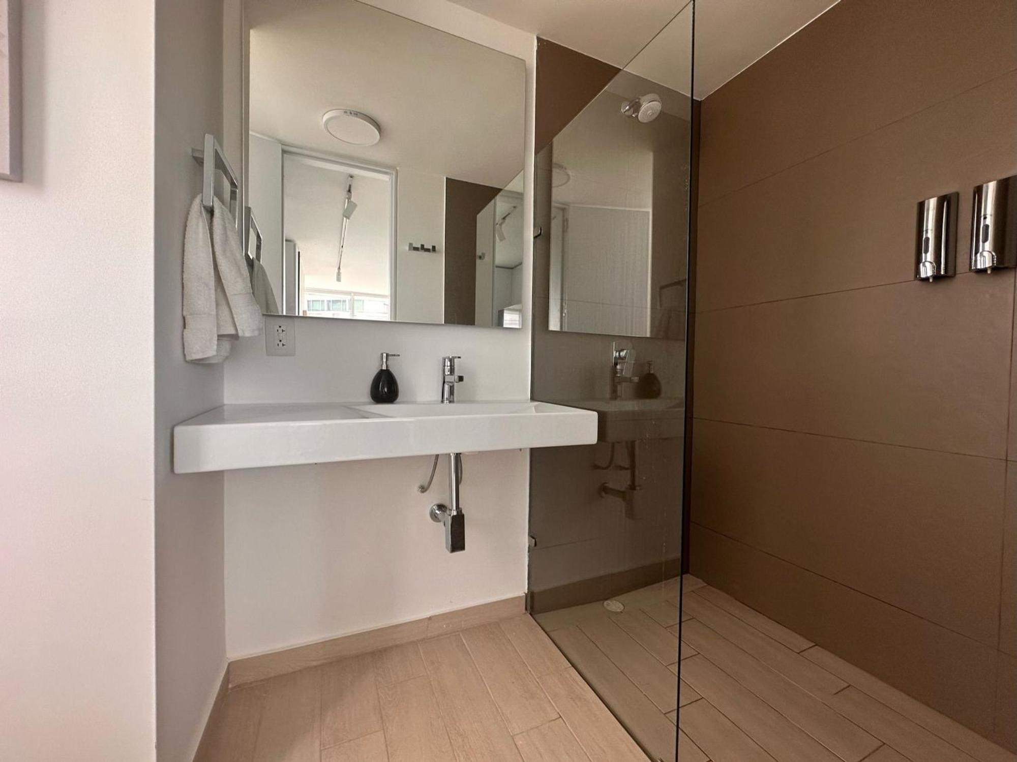 U-go Edificio Faro En El Laguito, Cartagena