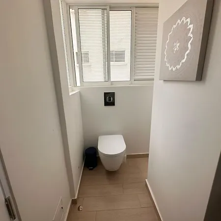Apartamento U-go Edificio Faro En El Laguito, *